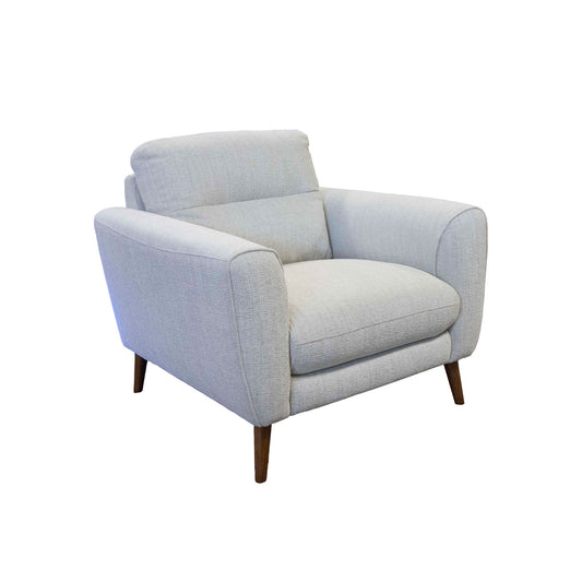 Chaise Hennessy